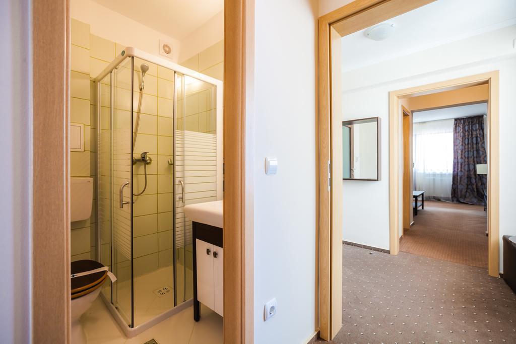 Hotel Domogled Băile Herculane Buitenkant foto