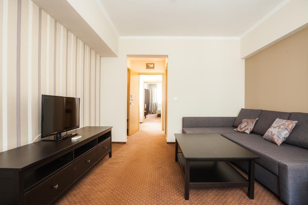 Hotel Domogled Băile Herculane Buitenkant foto